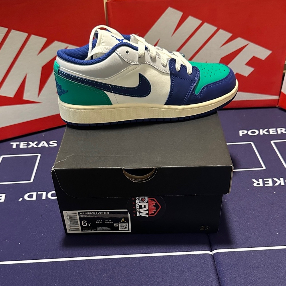 Nike Air Jordan 1 Low SE in Blue and Green